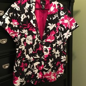 👌🏼 2 FOR $12👌🏼 Short sleeve blazer